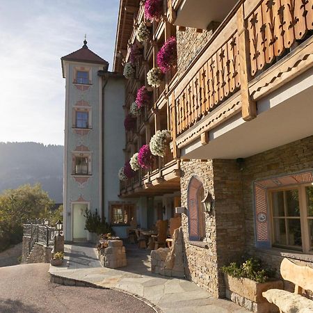 Dorfhotel Beludei Santa Cristina Val Gardena Exterior photo