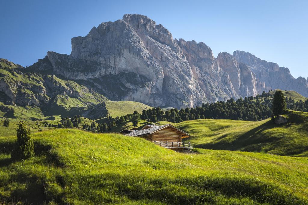 Dorfhotel Beludei Santa Cristina Val Gardena Exterior photo